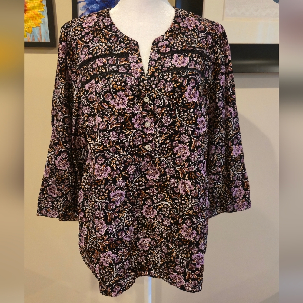 J. Jill M Floral Button-Front Black Couduroy 3/4 Sleeve Blouse W/ Floral Design - Picture 1 of 8